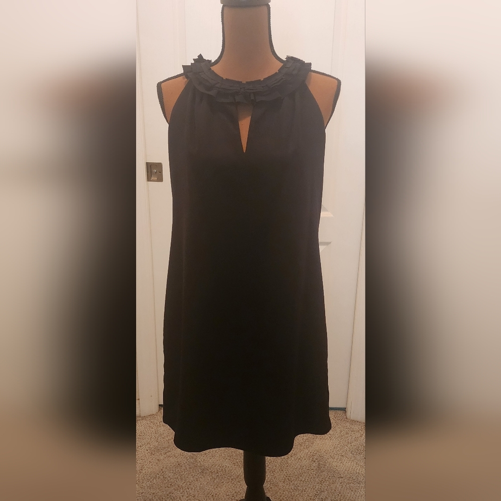 Tahari womens 6 black cocktail dress ruffled neckline